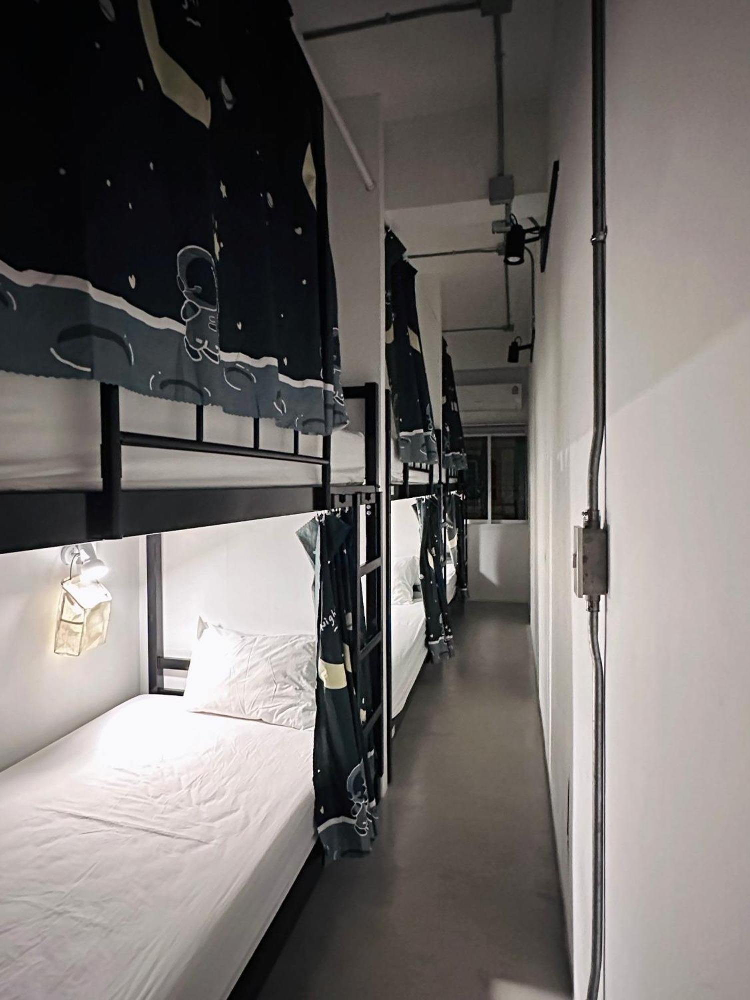 Prachan Hostel Thong Sala Eksteriør bilde